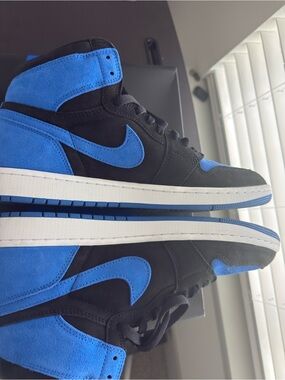 Air Jordan 1 Retro High OG - Black & Royal Blue